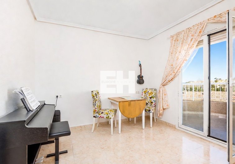 Segunda mano - villa - Torrevieja - Costa Blanca