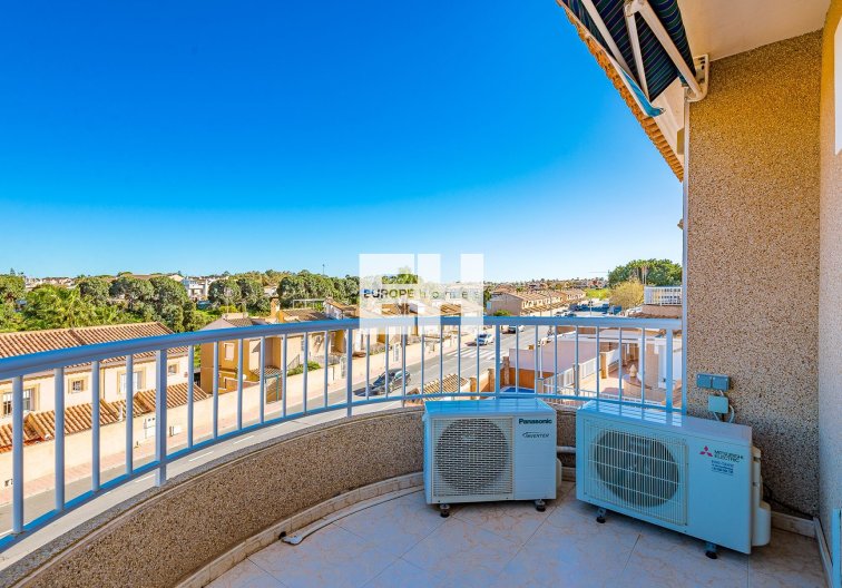 Segunda mano - villa - Torrevieja - Costa Blanca