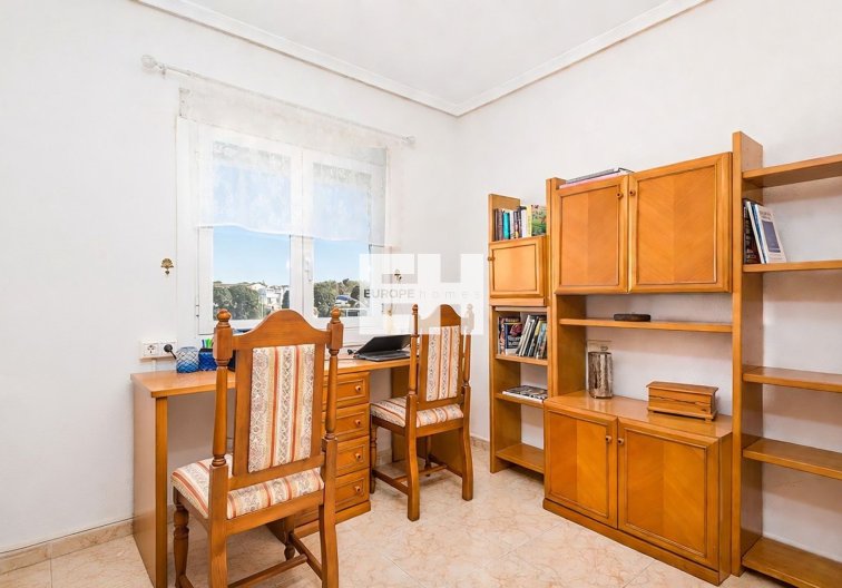 Segunda mano - villa - Torrevieja - Costa Blanca