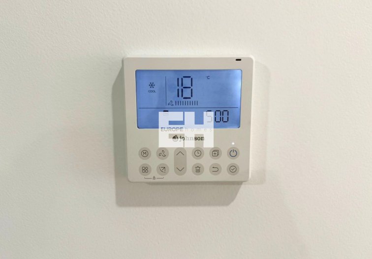 Segunda mano - Apartamento  - Torrevieja - Parque De Las Naciones