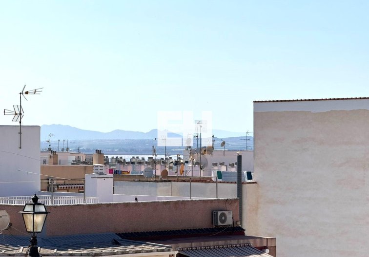 Segunda mano - Apartamento  - Torrevieja - Parque De Las Naciones