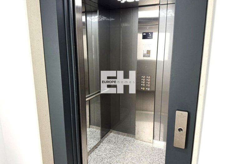 Segunda mano - Apartamento  - Torrevieja - Parque De Las Naciones