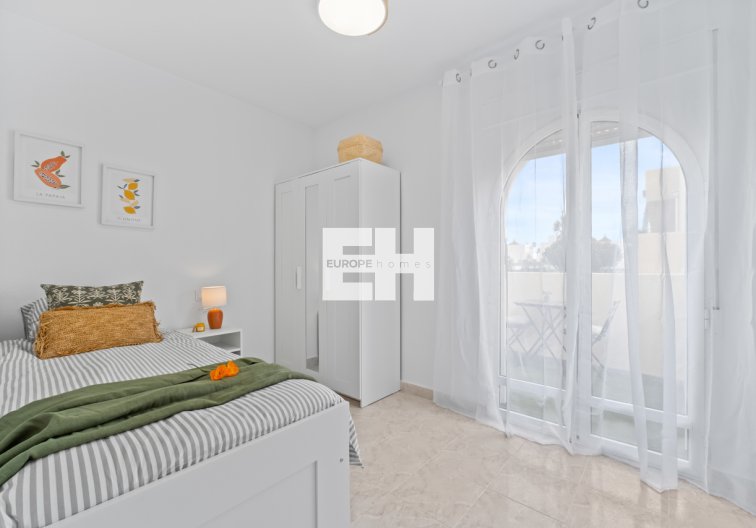 Segunda mano - town house - Playa Flamenca - Costa Blanca