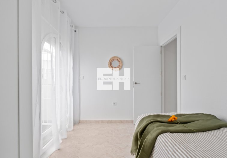 Segunda mano - town house - Playa Flamenca - Costa Blanca