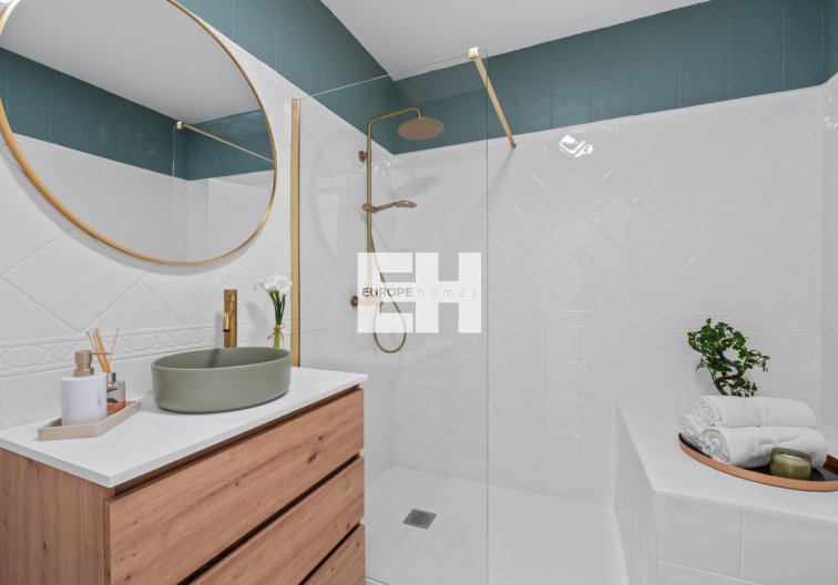 Segunda mano - town house - La Florida - Inland