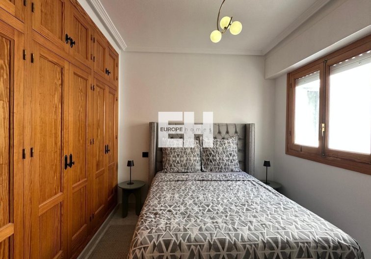 Segunda mano - Apartamento  - Torrevieja - Centro