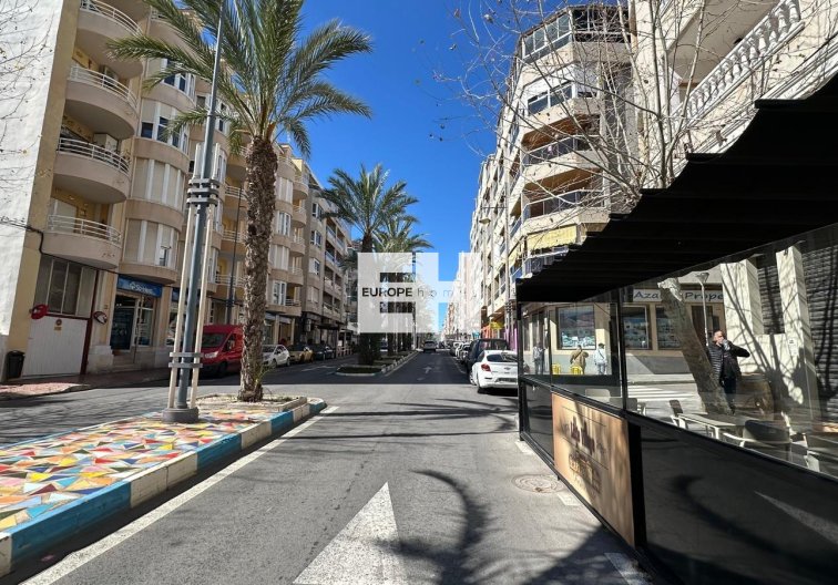 Segunda mano - Apartamento  - Torrevieja - Centro