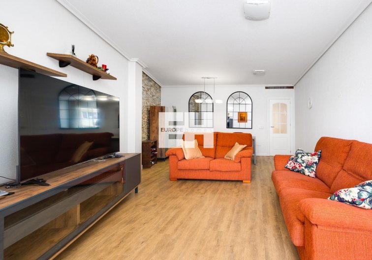 Segunda mano - Apartamento  - Torrevieja - Centro