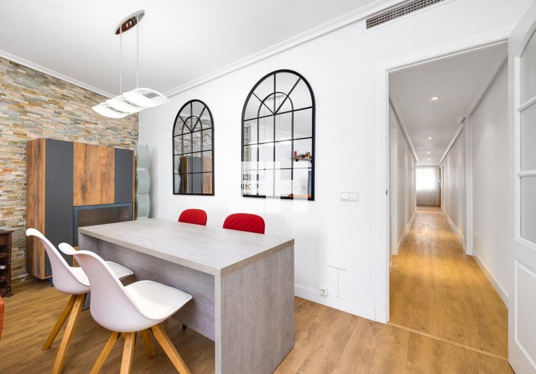 Segunda mano - Apartamento  - Torrevieja - Centro