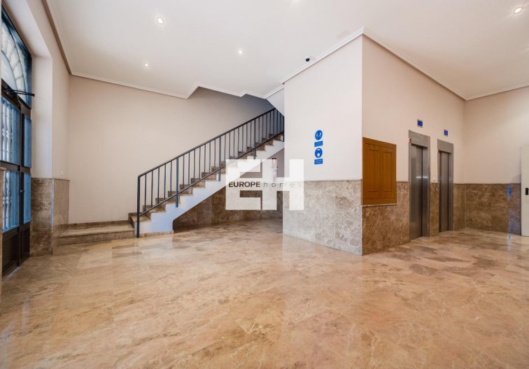 Segunda mano - Apartamento  - Torrevieja - Centro