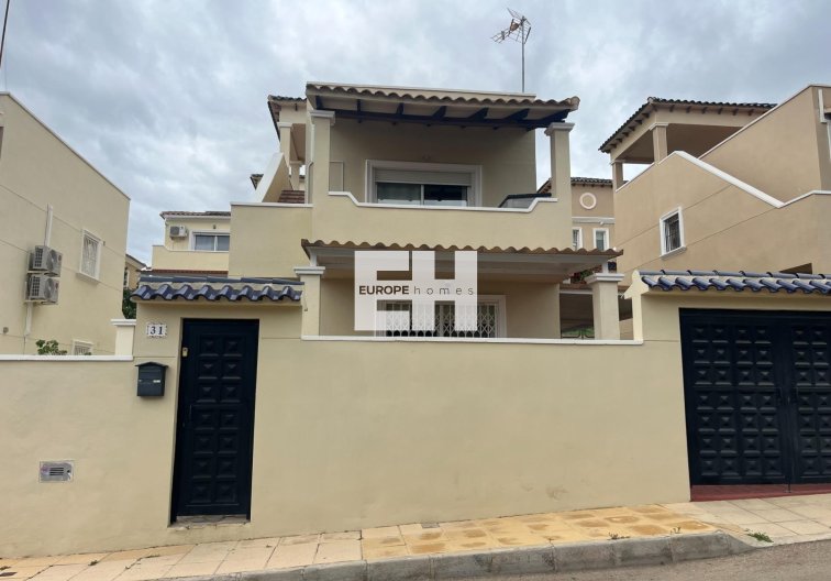 Segunda mano - Duplex - San Miguel de Salinas - Las Filipinas