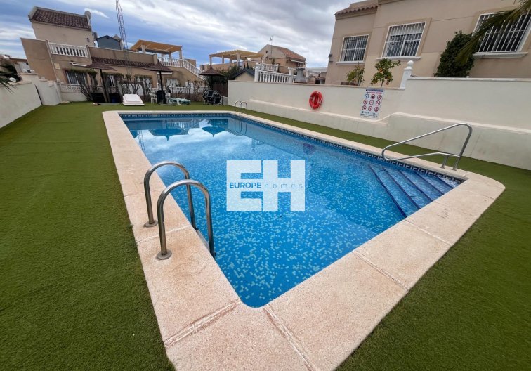 Segunda mano - Duplex - San Miguel de Salinas - Las Filipinas