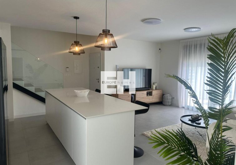 Segunda mano - villa - Roldan - Inland