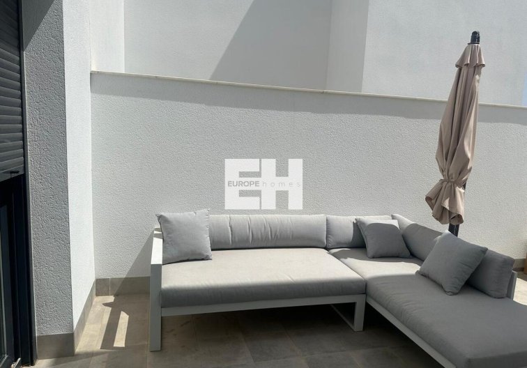 Segunda mano - villa - Roldan - Inland