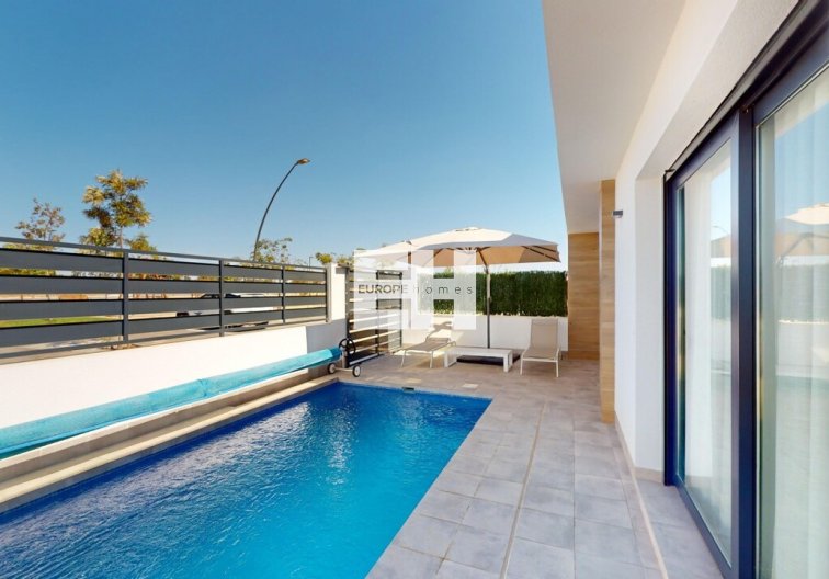 Segunda mano - villa - Roldan - Inland