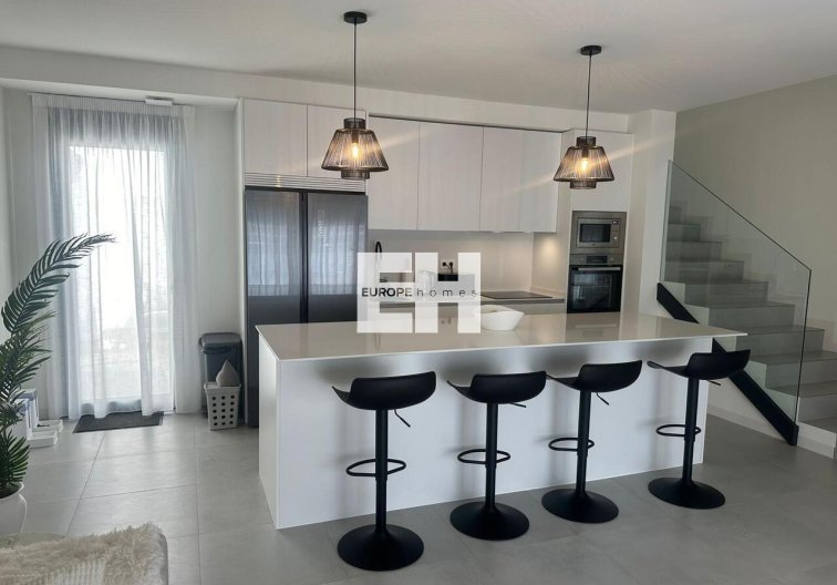 Segunda mano - villa - Roldan - Inland