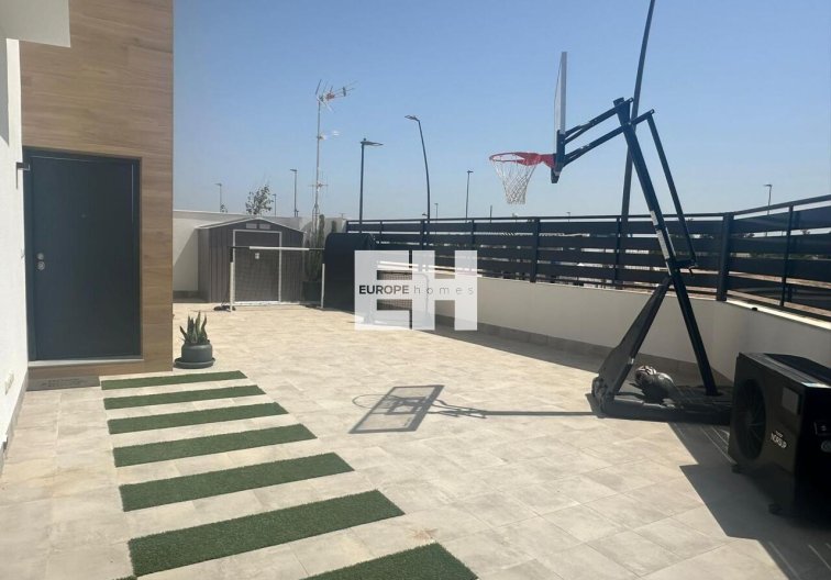 Segunda mano - villa - Roldan - Inland