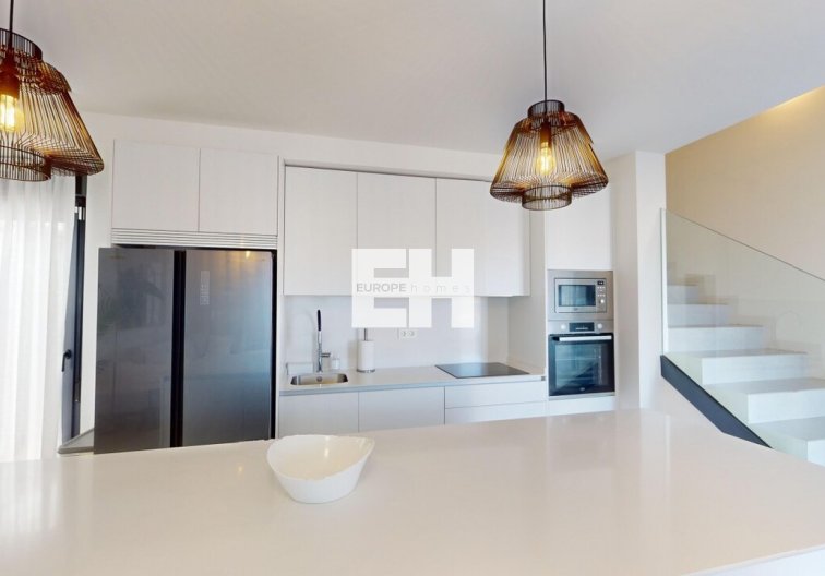 Segunda mano - villa - Roldan - Inland