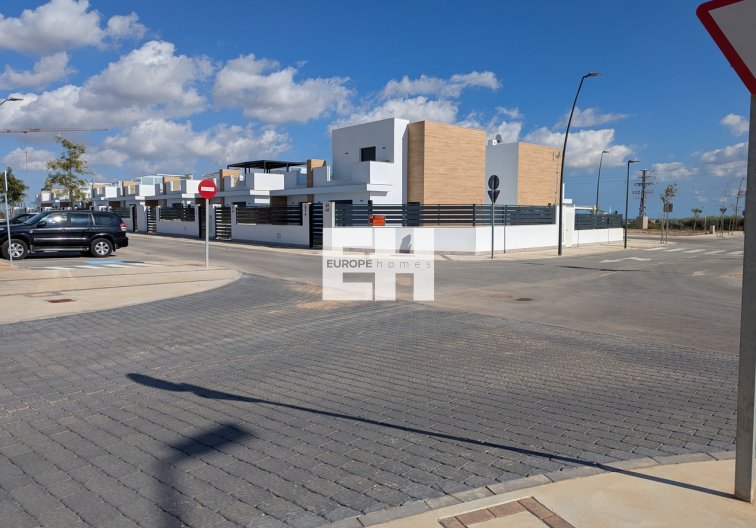 Segunda mano - villa - Roldan - Inland