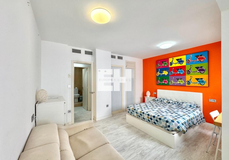 Segunda mano - Apartamento  - Torrevieja - Estacion De Autobuses