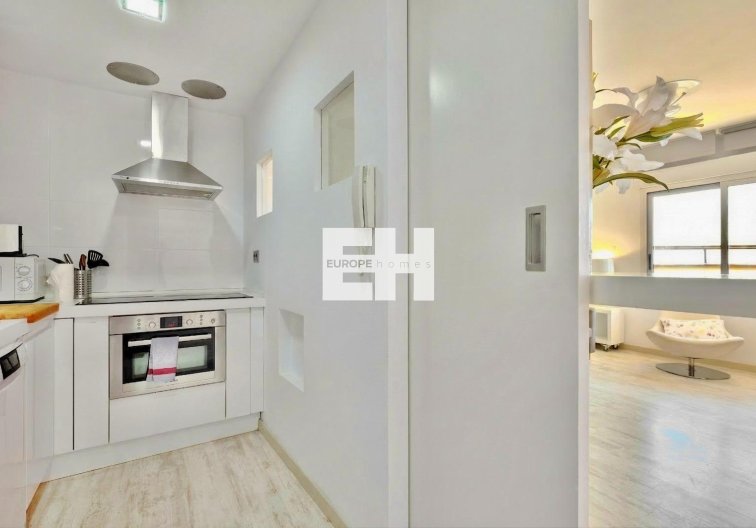 Segunda mano - Apartamento  - Torrevieja - Estacion De Autobuses