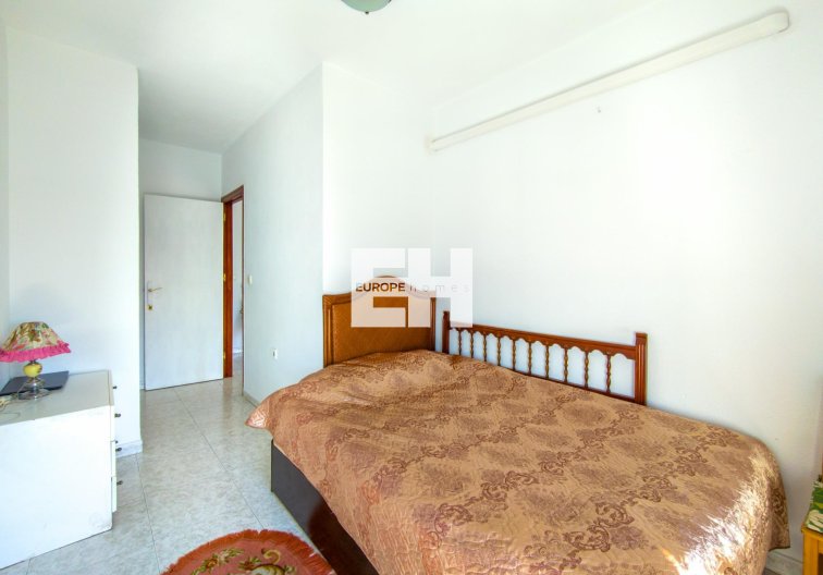 Segunda mano - Apartamento  - Torrevieja - Estacion De Autobuses