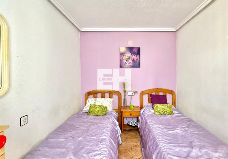 Segunda mano - Bungalow - Torrevieja - El Limonar