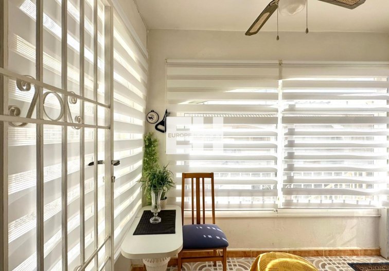 Segunda mano - Bungalow - Torrevieja - El Limonar