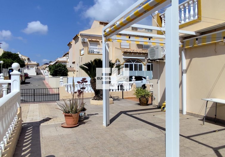Segunda mano - Bungalow - Orihuela - Urbanización Perla Del Mar