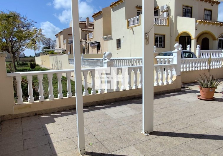 Segunda mano - Bungalow - Orihuela - Urbanización Perla Del Mar