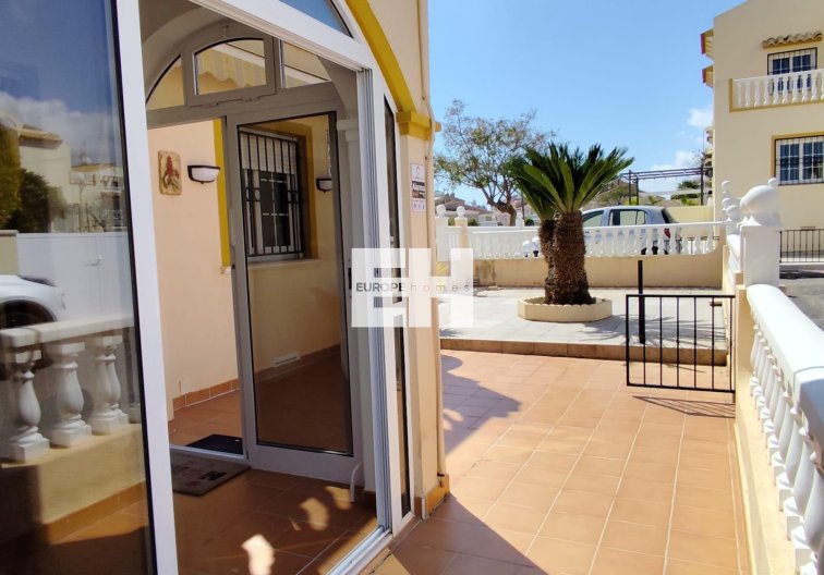 Segunda mano - Bungalow - Orihuela - Urbanización Perla Del Mar