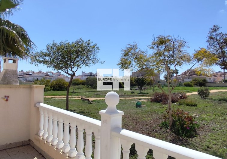 Segunda mano - Bungalow - Orihuela - Urbanización Perla Del Mar