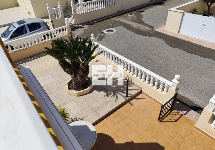 Segunda mano - Bungalow - Orihuela - Urbanización Perla Del Mar