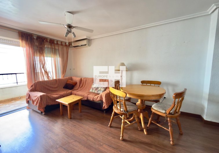 Segunda mano - Apartamento  - Torrevieja - Parque De Las Naciones