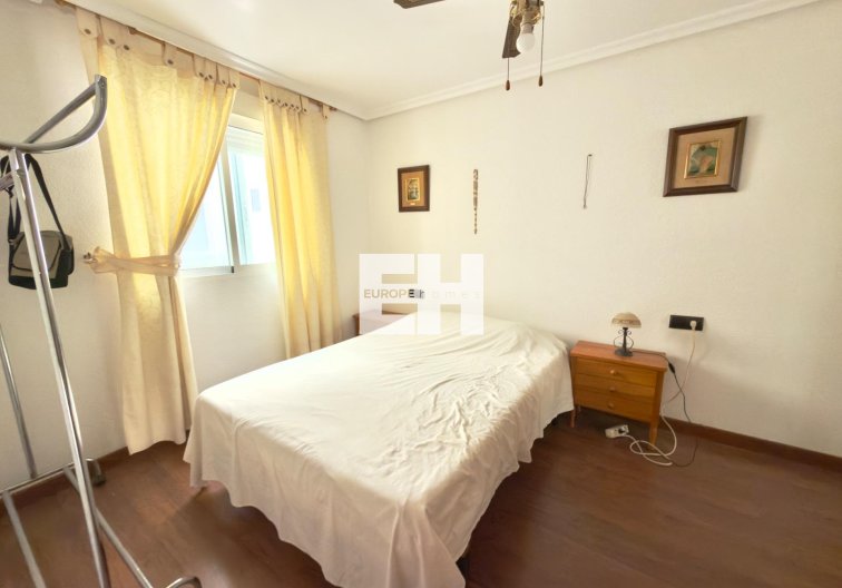 Segunda mano - Apartamento  - Torrevieja - Parque De Las Naciones