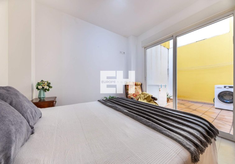 Segunda mano - Apartamento  - Alicante - Carolinas Bajas