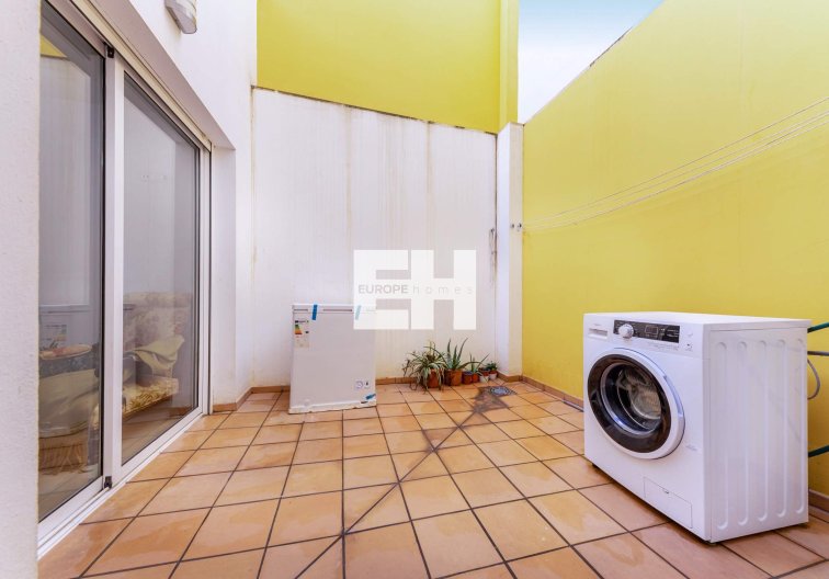 Segunda mano - Apartamento  - Alicante - Carolinas Bajas