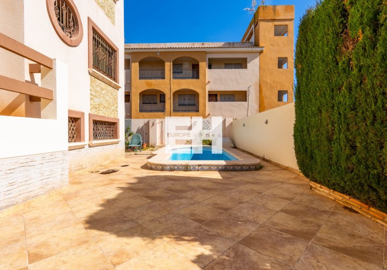 Segunda mano - villa - Orihuela Costa - Costa Blanca