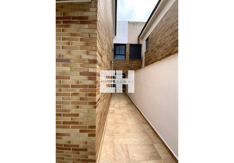 Segunda mano - villa - Roldan - Inland