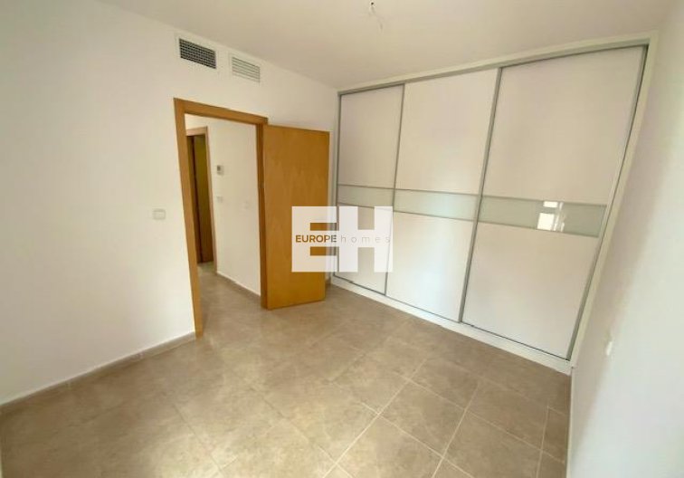 Segunda mano - villa - Roldan - Inland