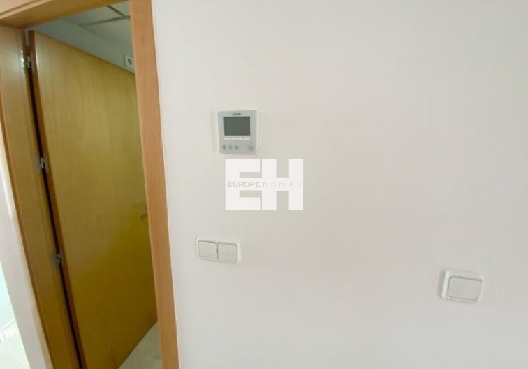 Segunda mano - villa - Roldan - Inland