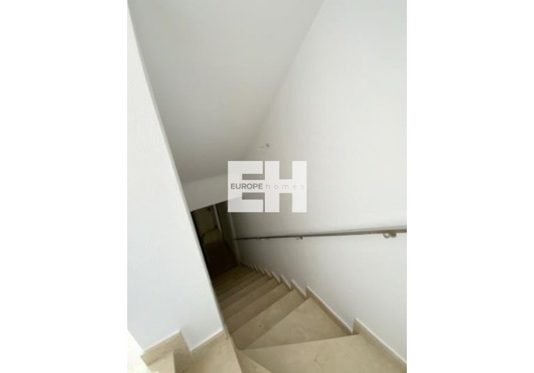 Segunda mano - villa - Roldan - Inland