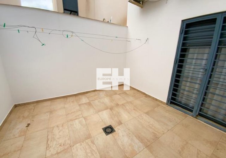 Segunda mano - villa - Roldan - Inland