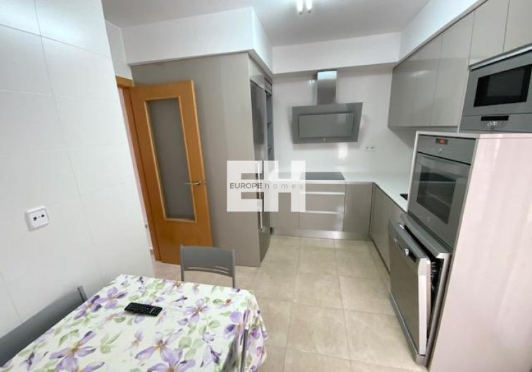 Segunda mano - villa - Roldan - Inland