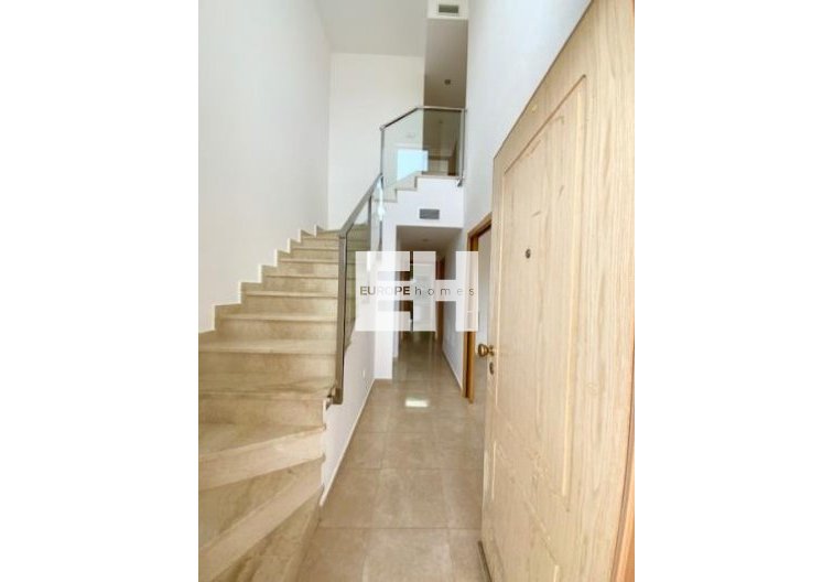 Segunda mano - villa - Roldan - Inland