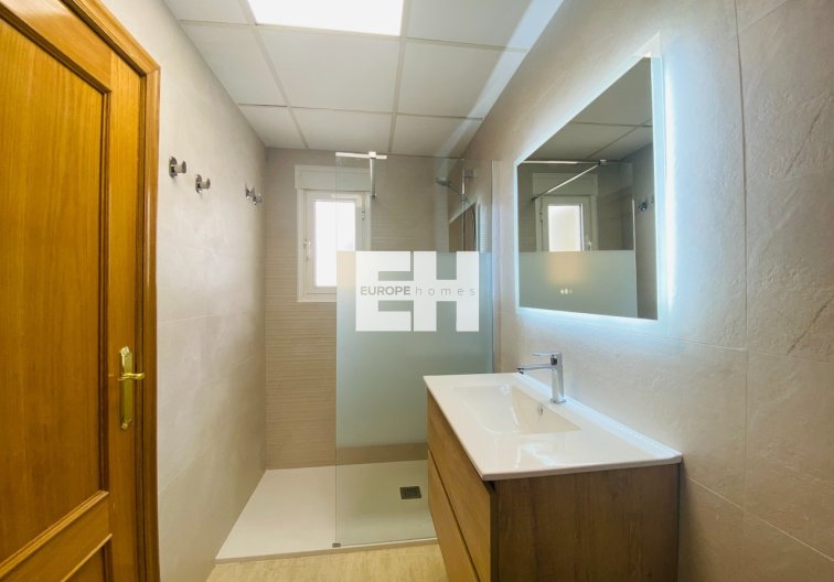 Segunda mano - Apartamento  - Villamartin - Costa Blanca