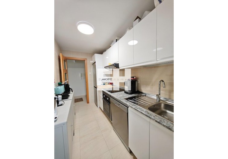 Segunda mano - Apartamento  - San Miguel de Salinas - Pueblo 9