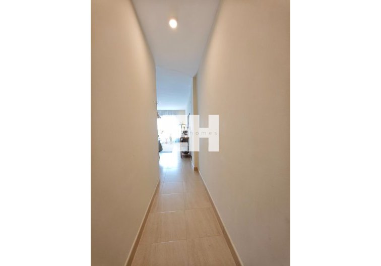 Segunda mano - Apartamento  - San Miguel de Salinas - Pueblo 9