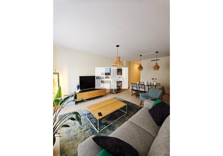 Segunda mano - Apartamento  - San Miguel de Salinas - Pueblo 9