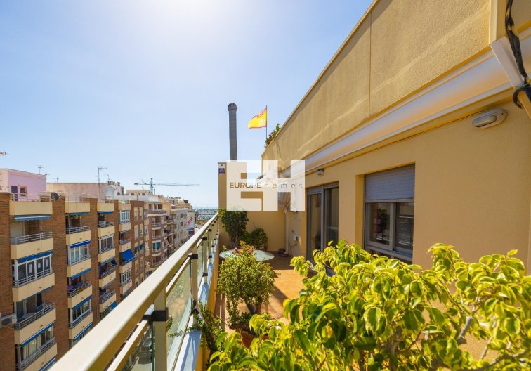 Segunda mano - Atico - Torrevieja - Centro